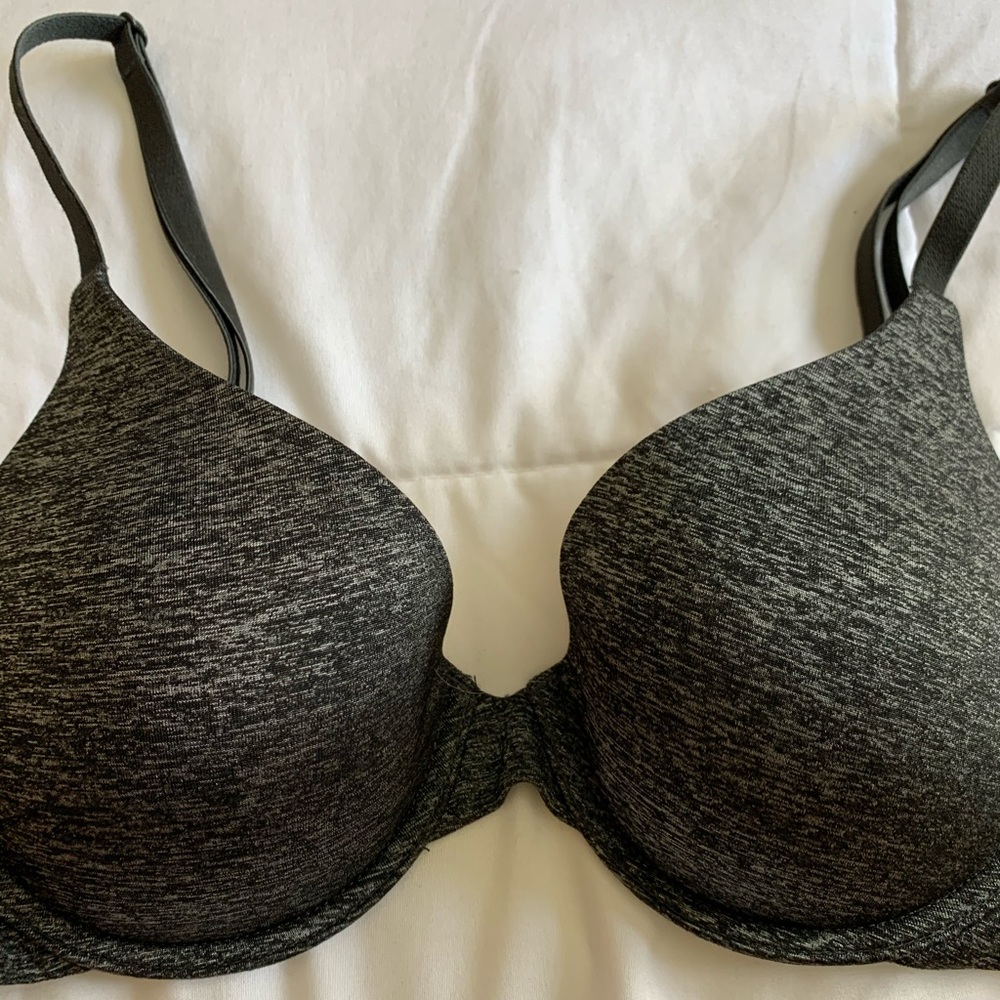 34 b - Victoria’s Secret uplift semi Demi bra